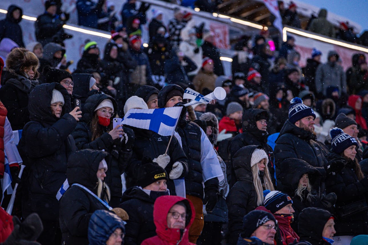 Kuusamon Rukalla vuosittain järjestettävä maastohiihdon-, mäkihypyn ja yhdistetyn kolmipäiväinen Ruka Nordic maailmancup-kisaviikonloppu keräsi viime vuonna järjestäjien mukaan noin 25 000 katsojaa.