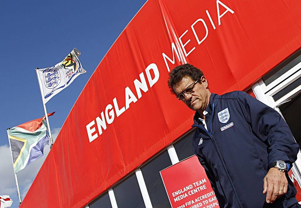 Englannin päävalmentaja Fabio Capelloa pidetään syypäänä brittien kehnoon jalkapallomenestykseen.