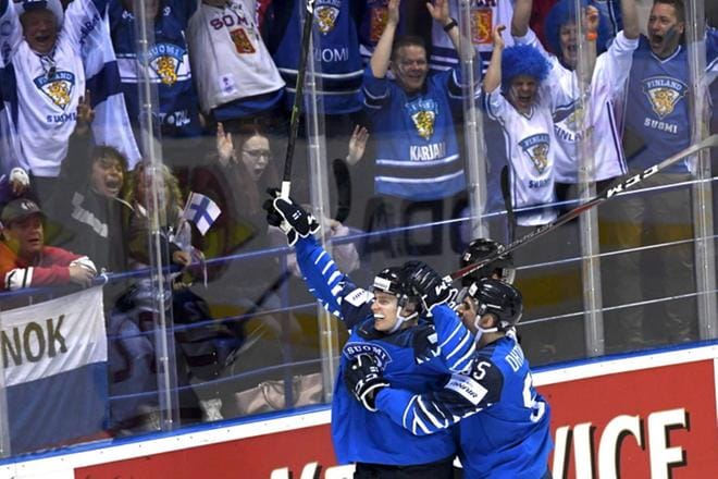 Kaapo Kakon (vas.) ja Atte Ohtamaan MM-urakka on käynnistynyt kahdella makealla voitolla. KUVA: LEHTIKUVA / JUSSI NUKARI