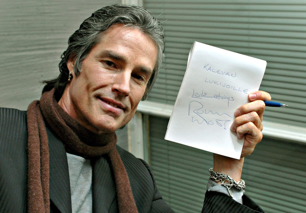 Ronn Moss vieraili Suomessa marraskuussa 2005. Hän lähetti terveisensä myös Kalevan lukijoille.