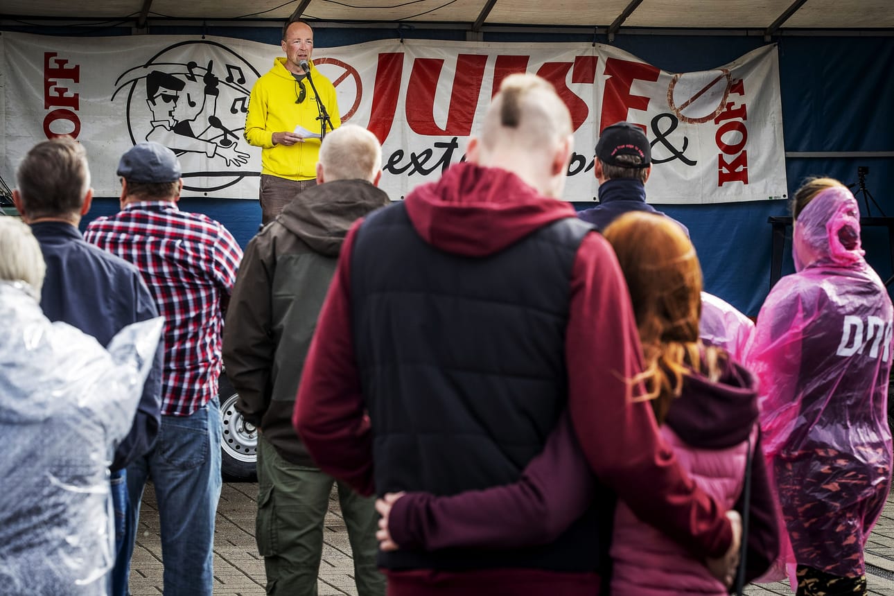 Perussuomalaisten puheenjohtaja Jussi Halla-aho vieraili Rovaniemen kauppatorilla elokuussa puolueen kuntavaalikiertueella.