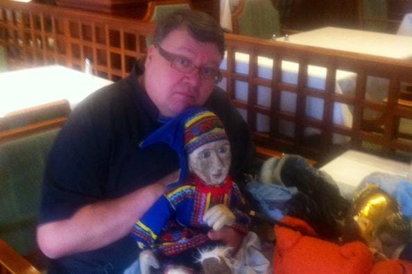 Juha Laukkasen oli tarkoitus esiintyä lapsille aamun lastenpäivässä hotelli Royal Vaasassa. Kuva: Kirsi Sahala
