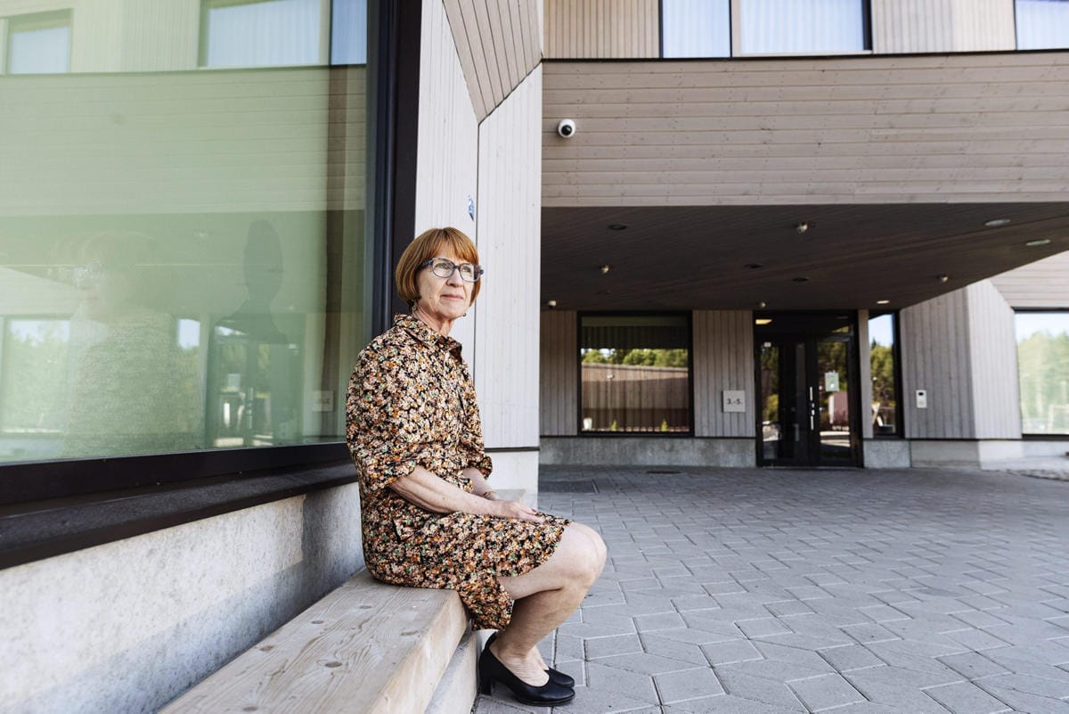 Suomalais-venäläisen koulun oppilasmäärä on rehtori Tuula Väisäsen mukaan pysynyt samana Venäjän hyökkäyksestä huolimatta, mutta yhteishaun hakijamäärä koulun lukioon oli aikaisempia vuosia pienempi. LEHTIKUVA / RONI REKOMAA