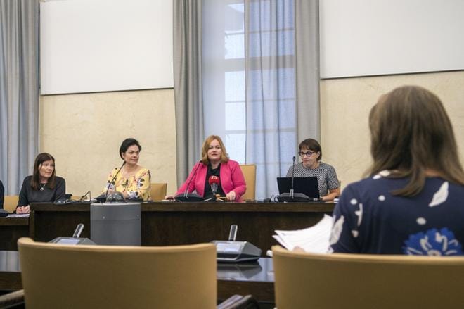 Eduskunnan sosiaali- ja terveysvaliokunta julkisti kesäkuussa hallituksen vastineen siitä, miten perustuslakivaliokunnan tekemät muutosvaatimukset valinnanvapauslakiesitykseen tulee ottaa huomioon. KUVA: Kimmo Penttinen/arkisto