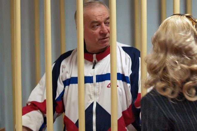 Kaksoisagentti Sergei Skripal joutui Venäjällä vuonna 2006 oikeuteen työtoveriensa ilmiantamisesta Britannialle. KUVA: JURI SENATOROV/EPA