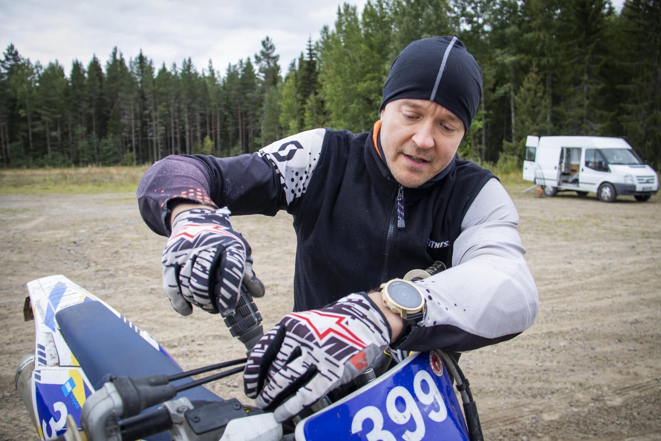 Kai Pietilä on harrastanut moottoroiduilla välineillä ajamista pienestä pitäen, joskin välissä oli opiskelutauko. Nyt meno jälleen maittaa.