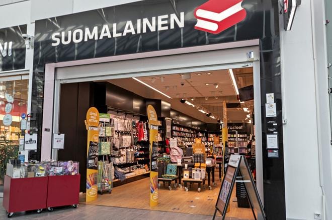 Suomalainen Kirjakauppa avaa myymälän Seinäjoen Ideaparkissa loppuvuodesta. Toimitusjohtaja Minna Kokko sanoo, että Epstorin myymälä jatkaa toistaiseksi. Kuva: Tanja Korpela