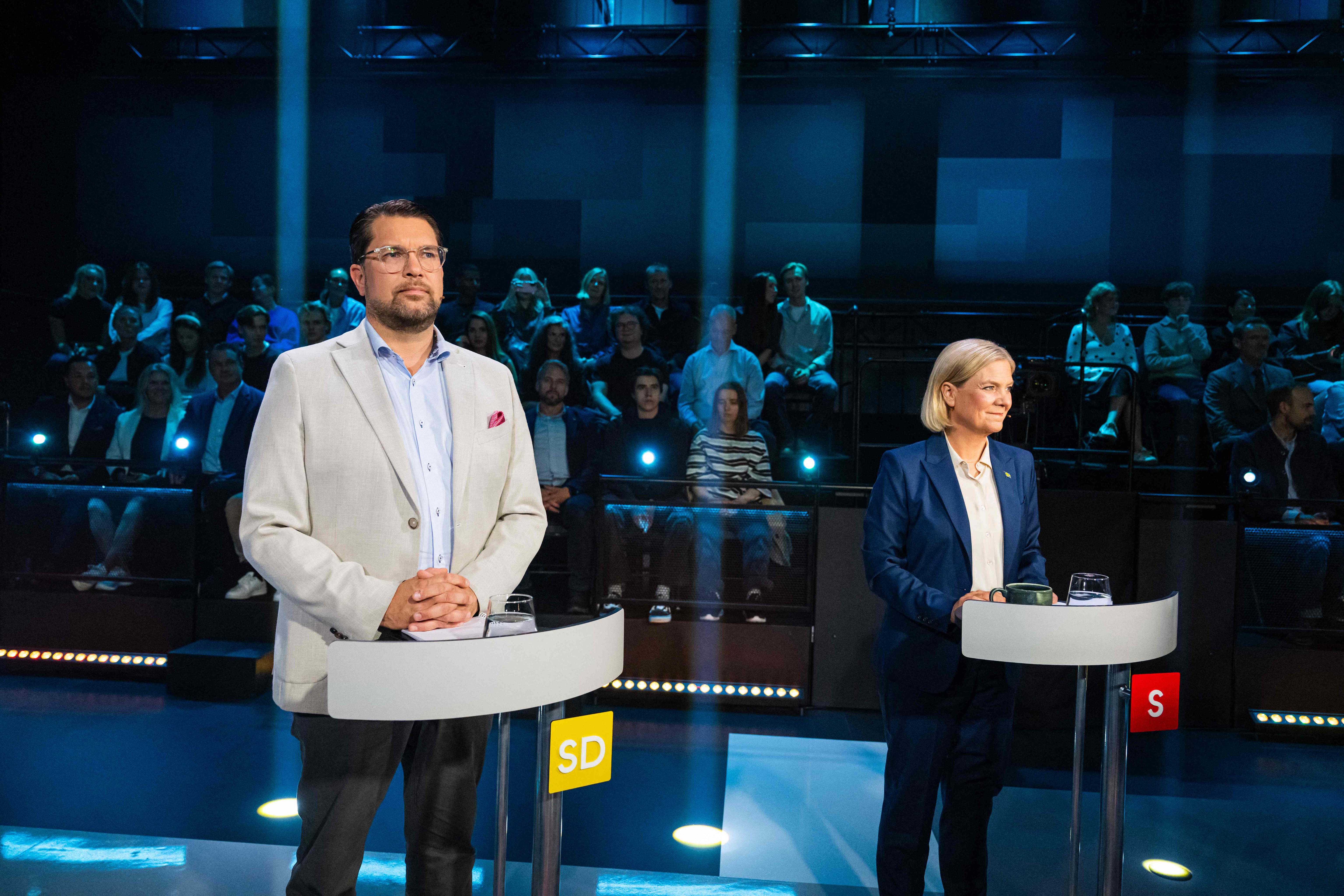 Ruotsin vaalitaisto meni tiukaksi loppumetreillä sosiaalidemokraattien etumatkan kavennuttua