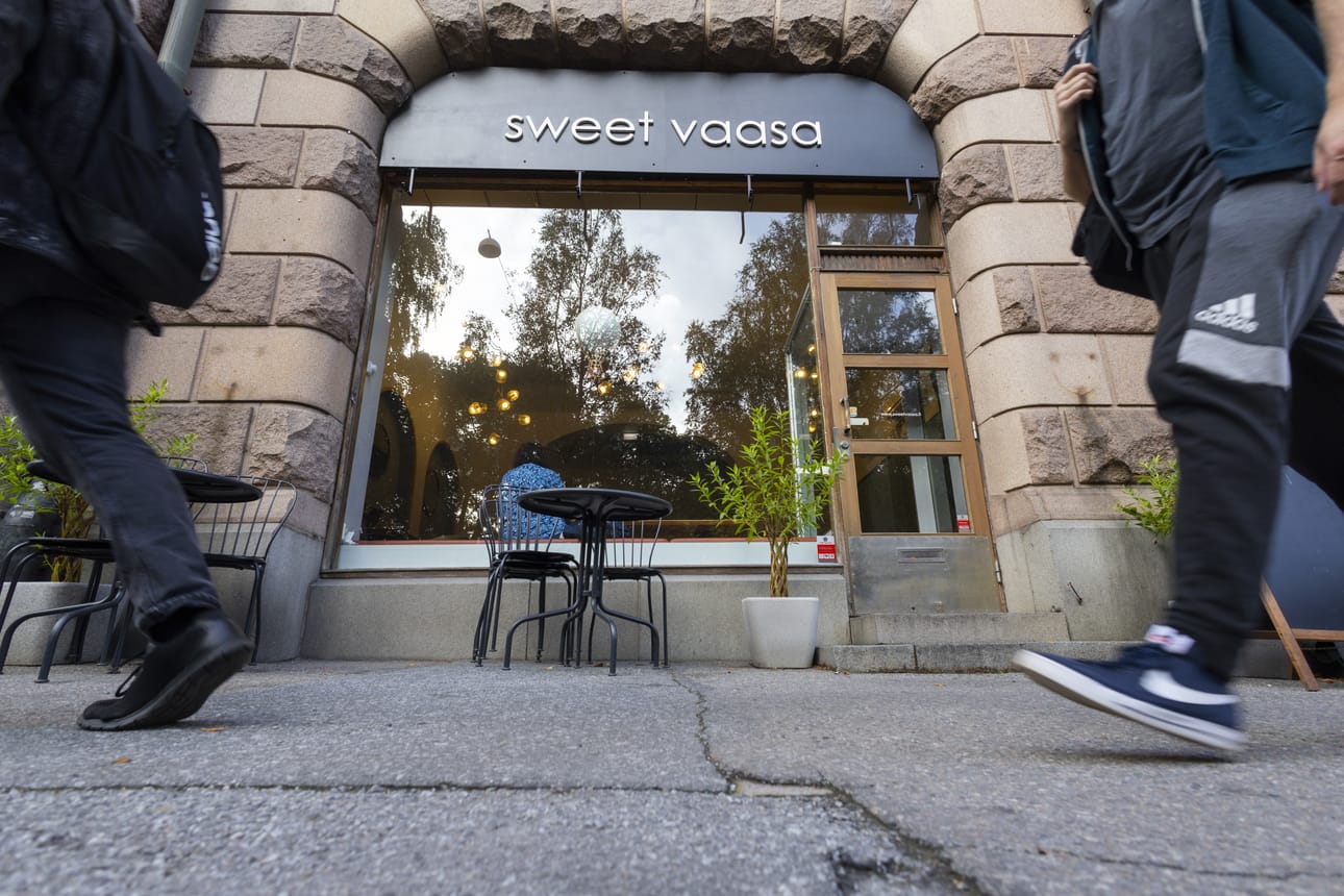 Kahvila Sweet Vaasa lopettaa toimintansa. Yrittäjä Sandra Nestorova on jättänyt tällä viikolla konkurssihakemuksen Pohjanmaan käräjäoikeuteen.