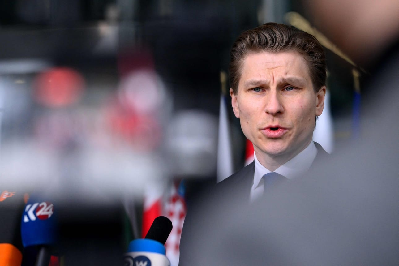 Suomea Nato-kokouksessa edustaa puolustusministeri Antti Häkkänen (kok.). LEHTIKUVA/AFP