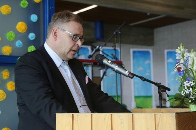 Kauhavan lukio kiinnostaa hakijoita. Rehtori Toni Uusimäki muistuttaa jokaisen opiskelijan tuovan tuhansia euroja valtionosuutta. ARKISTOKUVA: JARMO VAINIONPÄÄ