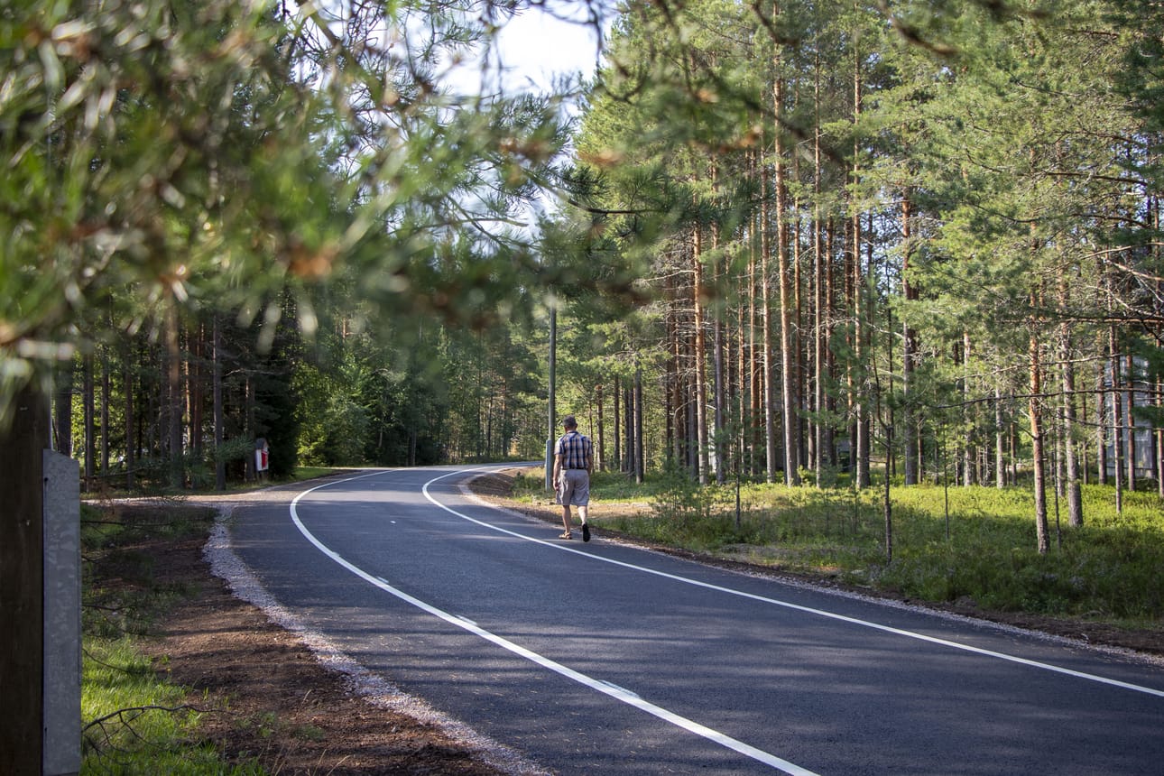 Lumijoelle valmistui kylätie heinäkuussa 2025. Luontotien saneeraus aloitettiin vuonna 2024.