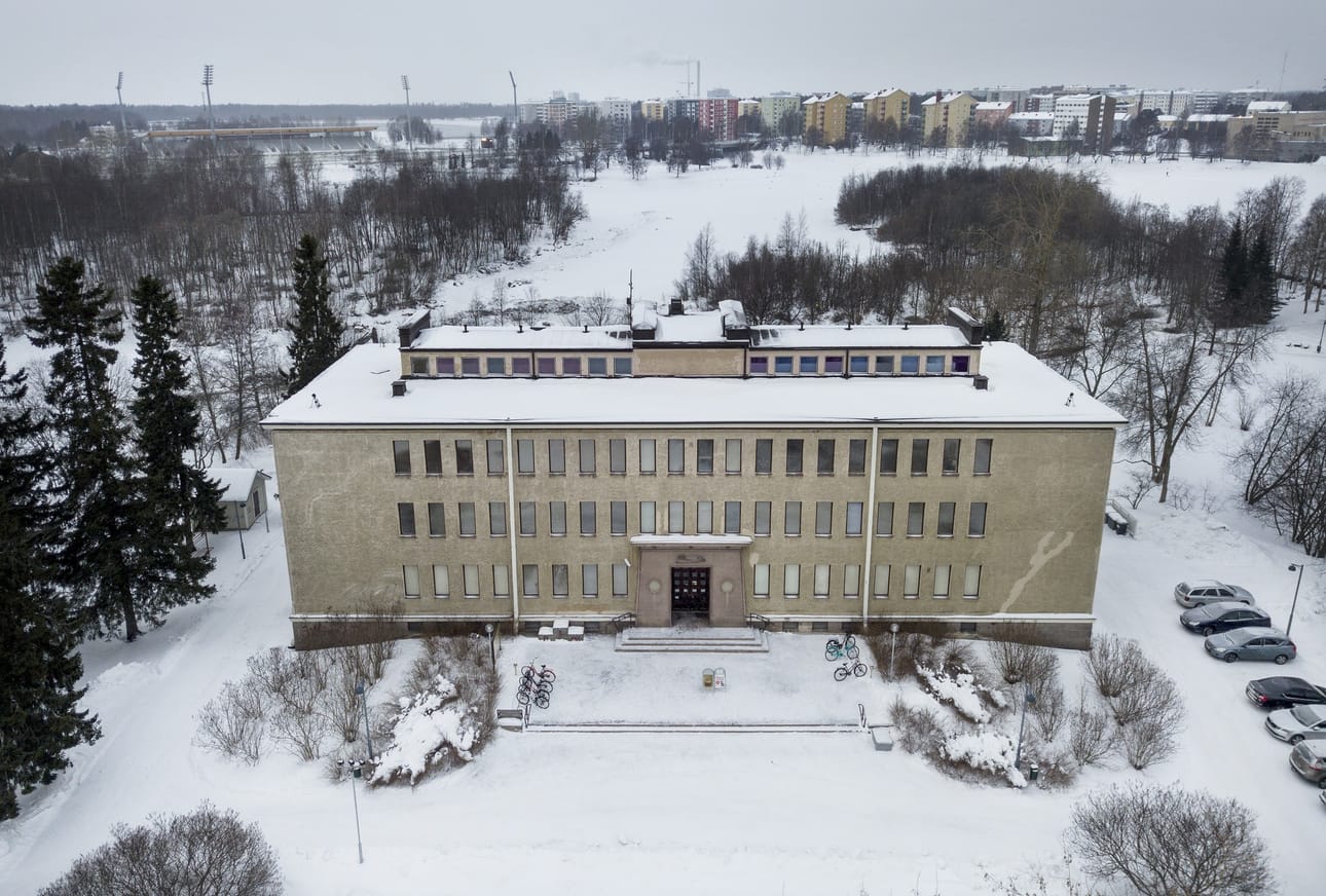Aarteenlainaajaksi voi ilmoittautua viimeistään 31. toukokuuta mennessä.
