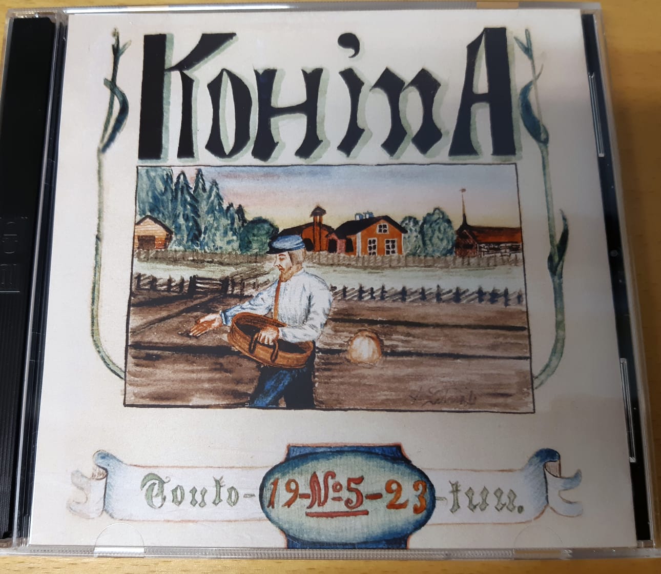 Vanhat lehdet on tallennettu muun muassa cd-levyille. Kannessa Aleksi Latvalan teos.