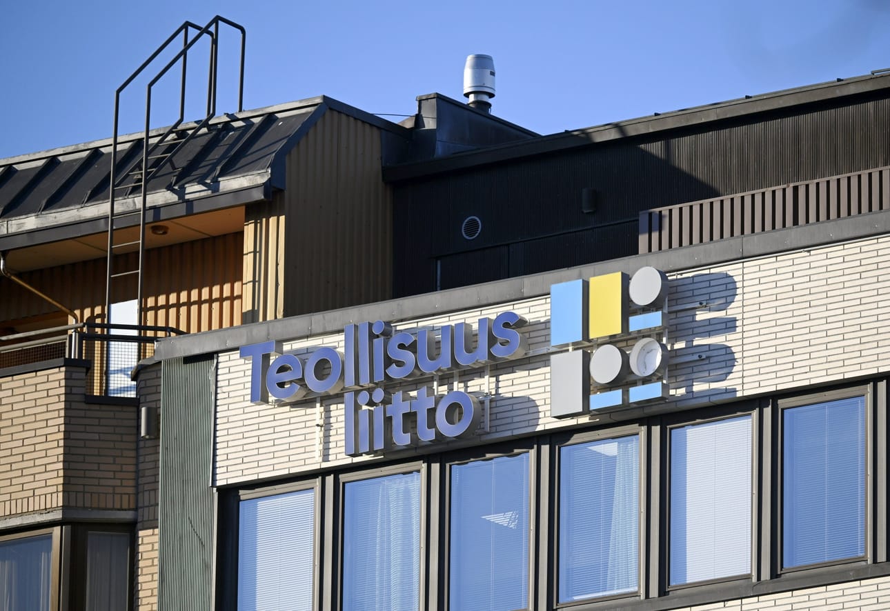 Teollisuusliitto ja Teknologiateollisuuden työnantajat neuvottelevat jälleen torstaina. LEHTIKUVA / Markku Ulander