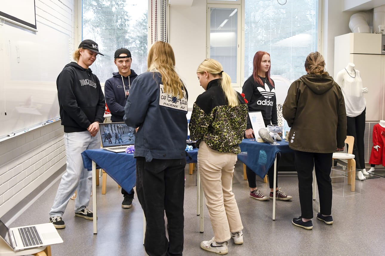 Aslak Kärkkäinen, Roni Koukka ja Jenna Eskola.