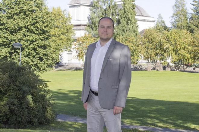 Tero Kankaanpää on toiminut Alajärven hallintojohtajana vuodesta 2011. KUVA: JOHANNA HEIKKILÄ