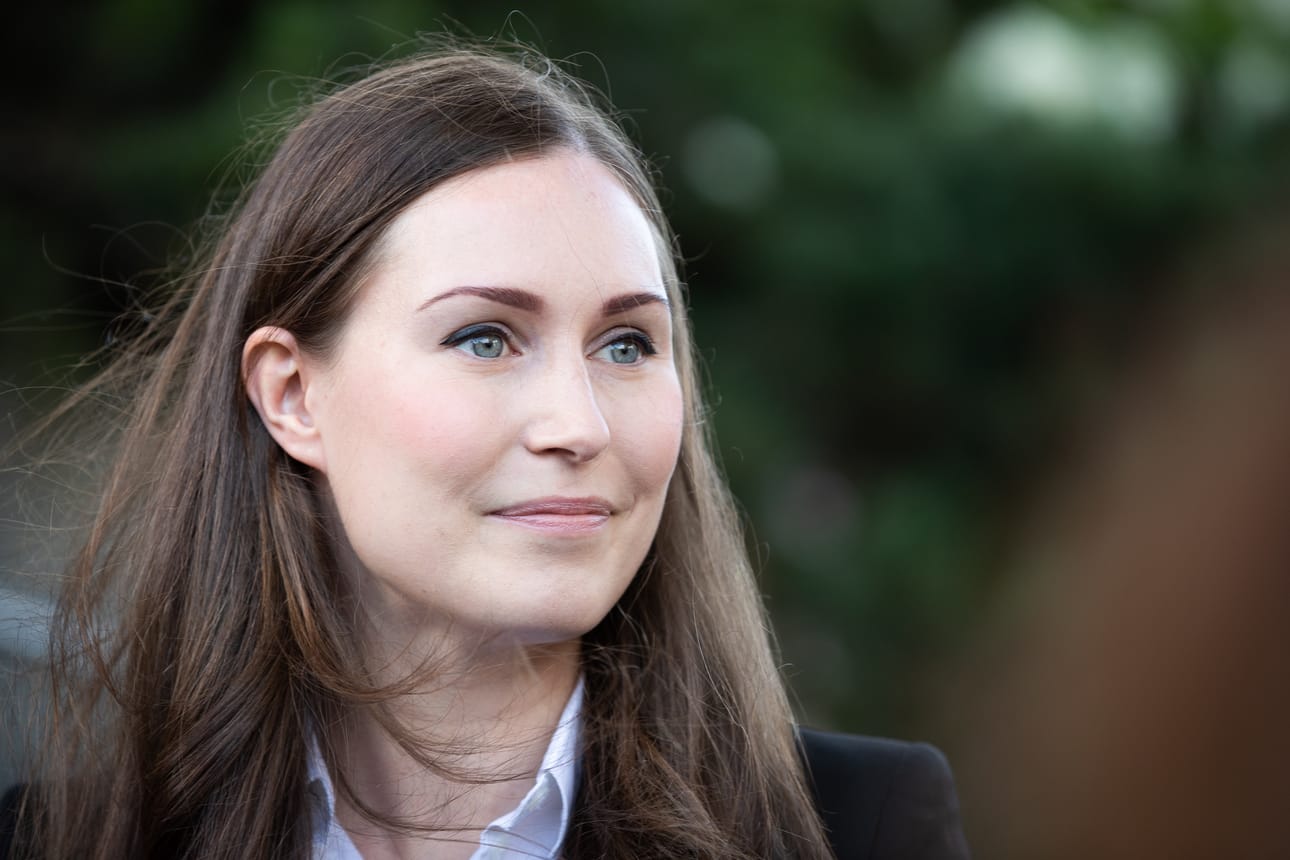 Pääministeri Sanna Marin puolusti EU:n elpymispakettia eduskunnassa.