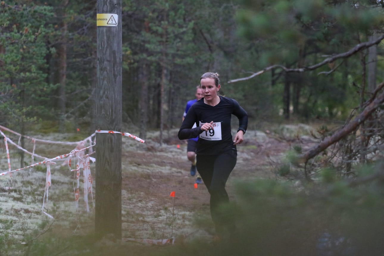 Hailuodon Johanna Piekkola oli naisten nopein.