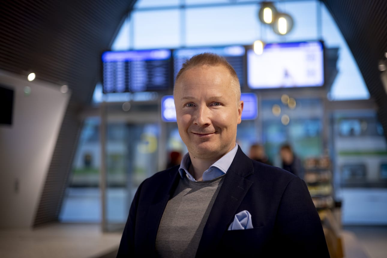 Etelä-Pohjanmaa on Juuso Heinilälle yhä tuttu maakunta. Äiti, isä ja mummo asuvat Alajärvellä, jonka pesäpallomenestystä Pirkkalassa asuva Heinilä seuraa ylpeydellä.