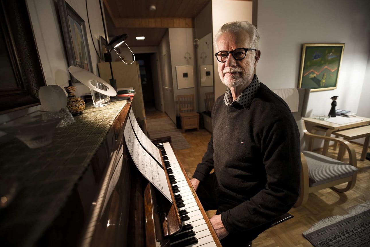 Pekka Männistö toivoo Raaheen kamarimusiikkisalia. Sellainen voisi olla vaikka pääkirjaston näyttelytila. –Ei kaiken tarvitse aina olla suurta. Pieniä ryhmiä esiin ja vaikkapa poikkitaiteellisesti, Pekka toivoo.