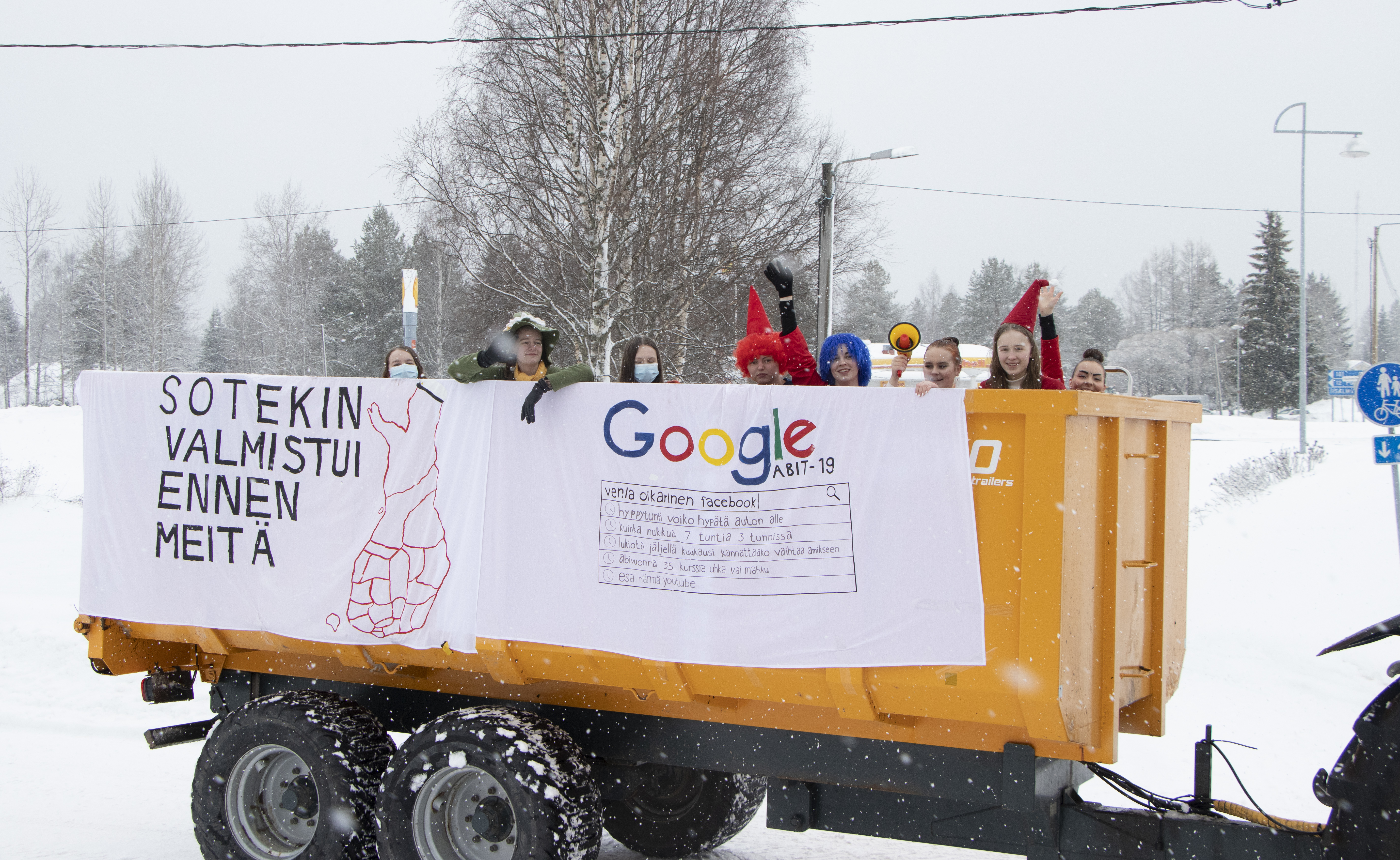 <p>Siikalatvan lukion penkkarit 17.2.2022.</p>
