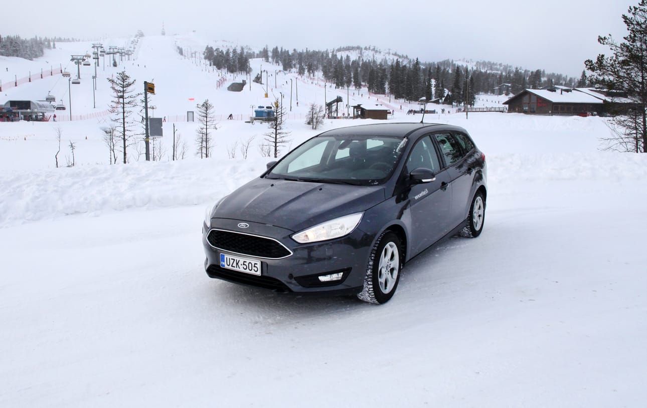 Ford Focuksen ulkomuoto on linjakas.