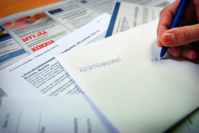 Kesätyöhaku on nyt kuumimmillaan. Arkistokuva: Jenni Latva