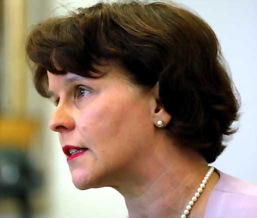 Opetusministeri Maija Rask (sd.) ei peräänny reaalikokeeseen liittyvässä kiistassa.