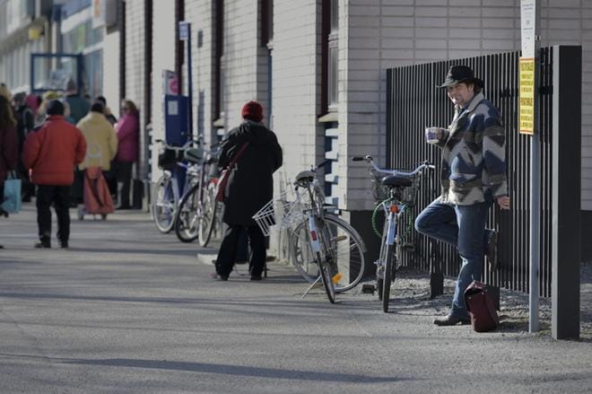 – Minua harmittaa, kun Jupiterin toiminta loppui. Siellä oli niin hyvä porukka ja paljon tekemistä. Kaipaan paikkaa, jossa voi tehdä kunnolla töitä, toteaa Jesse Kari. Kuva: Samppa Toivonen