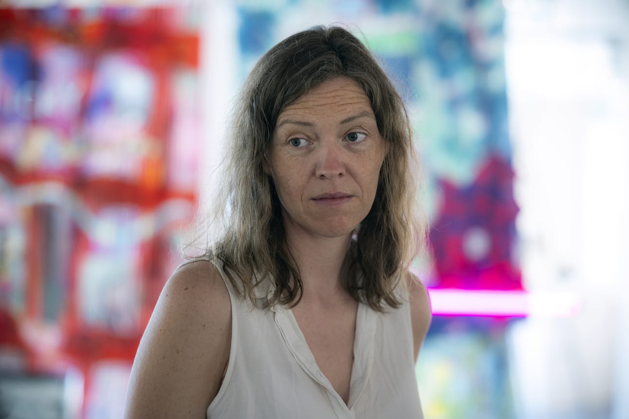 On ehdottomasti etu, että kumppani on samalla alalla, Jane Hughes sanoo.