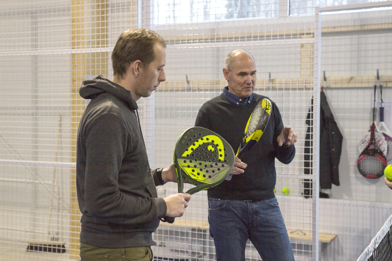 Padel on vauhdikas peli, tietävät Ilkka Tahkola ja Seppo Joensuu.