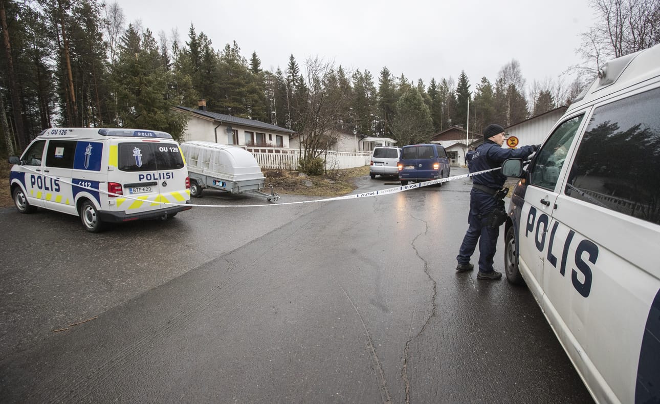 Poliisi eristi alueen Mäntylässä operaation vuoksi.