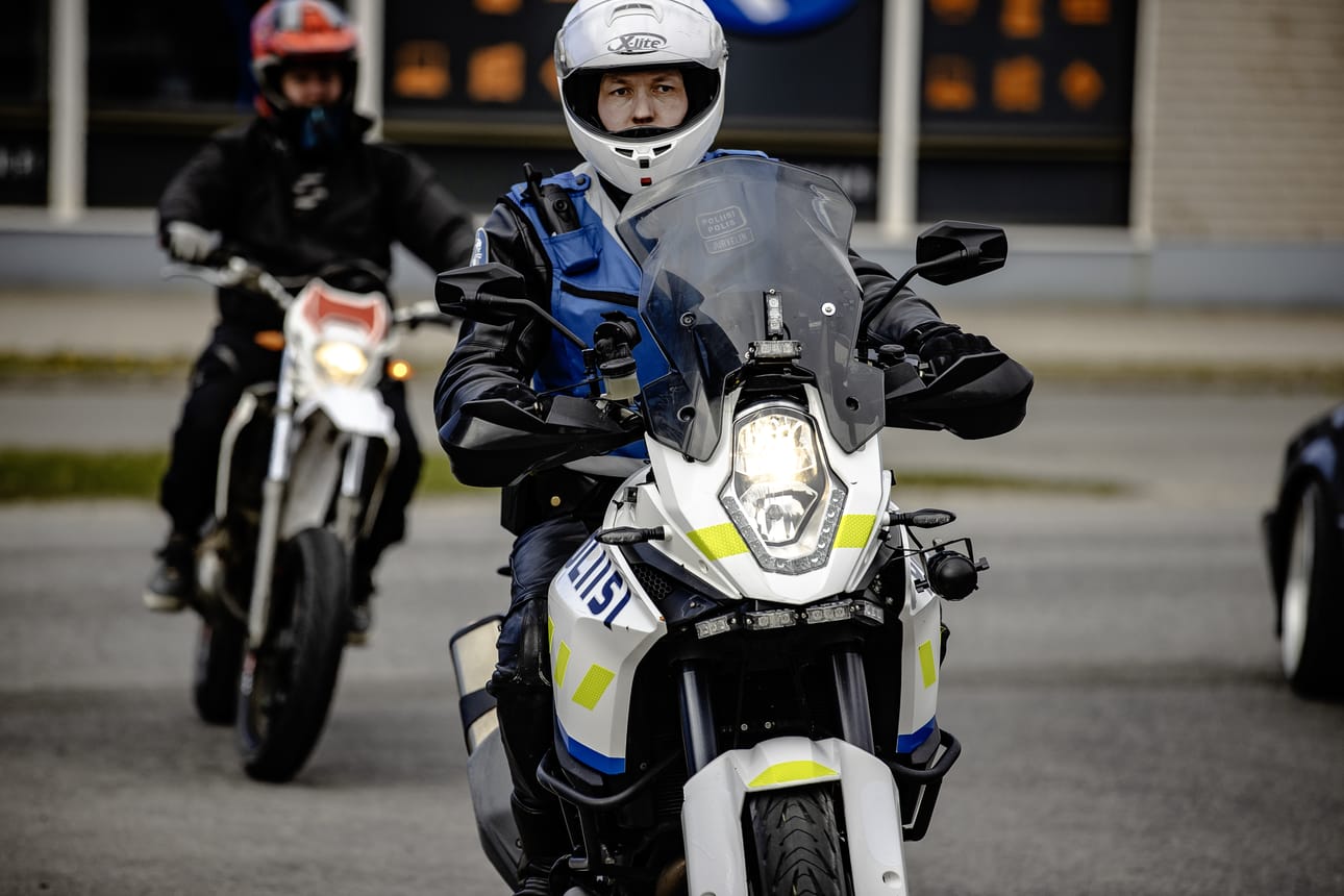 Poliisi keskittyy alkavassa mopojen tehovalvonnassa erityisesti alueisiin, joista sille on tullut runsaasti ilmoituksia häiritsevästä mopoilusta.