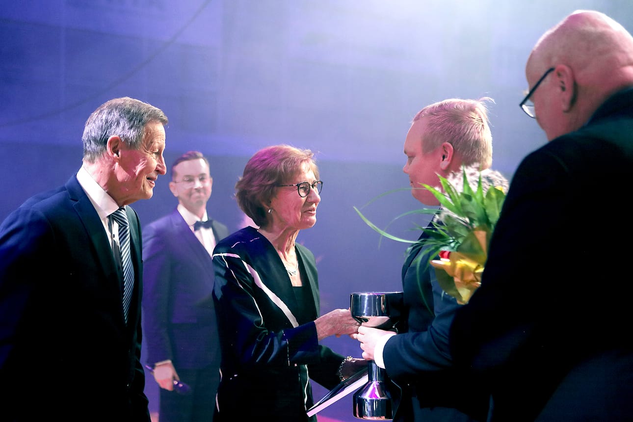 Erik ja Leila Gustafsson palkittiin Elämäntyöpalkinnolla Pohjanmaan Urheilugaalassa.