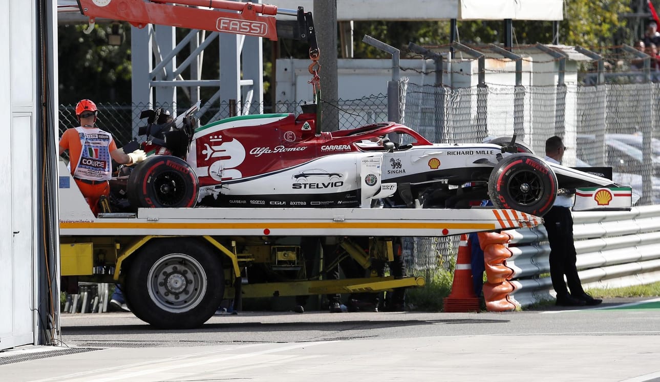 Kimi Räikkönen ajoi ulos aika-ajojen viimeisellä kierroksella.