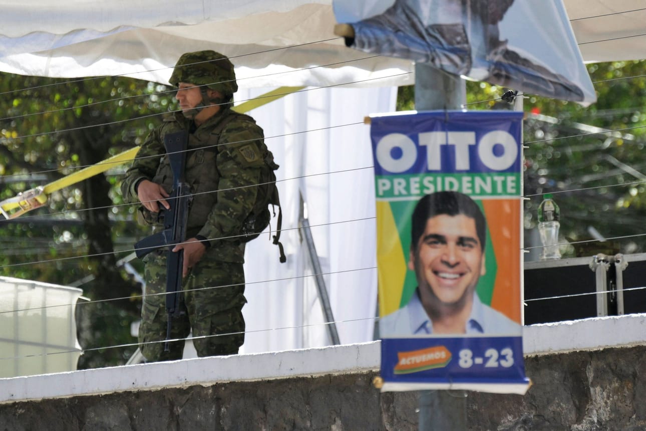 Ecuadorin turvallisuustilanteen heikkeneminen on ollut verrattain nopeaa. LEHTIKUVA/AFP
