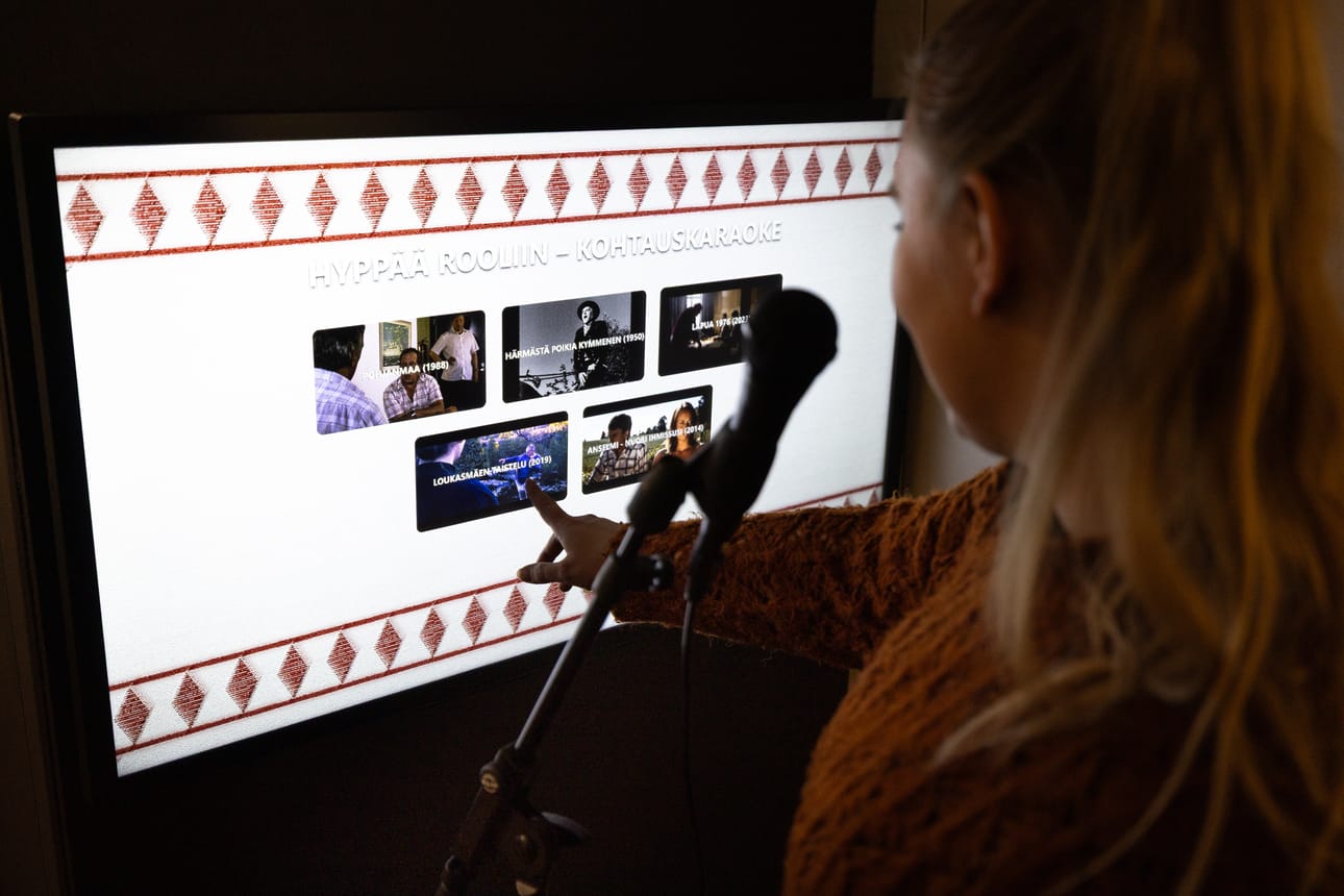 Murrekaraokessa pääsee kokeilemaan, miten eteläpohjalaiset sanat taipuvat omaan suuhun.