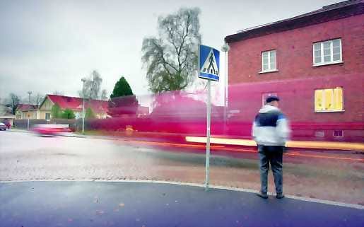 Suojelukiista. Oulussa on parin viime vuoden ajan kiistelty aseman seudusta. Uudesta asemakaavasta on valitusprosessi menossa.