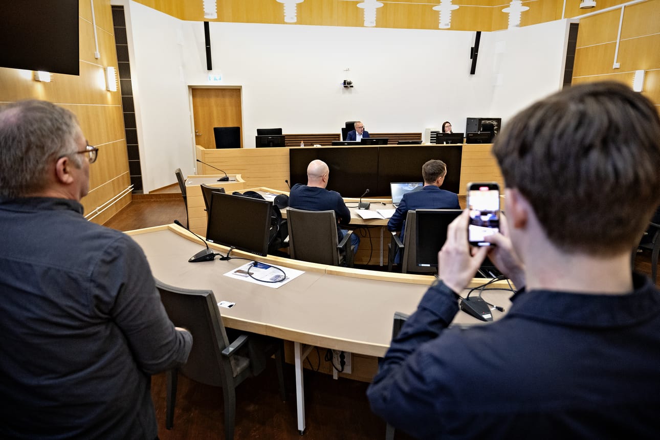 Poliisimies sai tiistaina Etelä-Pohjanmaan käräjäoikeudessa sakkotuomion lievästä pahoinpitelystä. Tuomio ei ole lainvoimainen.
