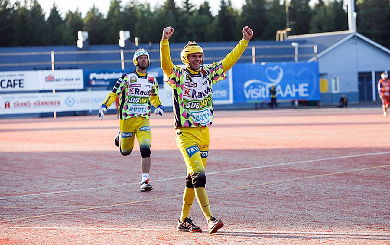 Jari Törmänen velmuili kokeneen pelaajan rohkeudella ja löi lopuksi sinetin PattUn sarjapaikan pitämiselle.