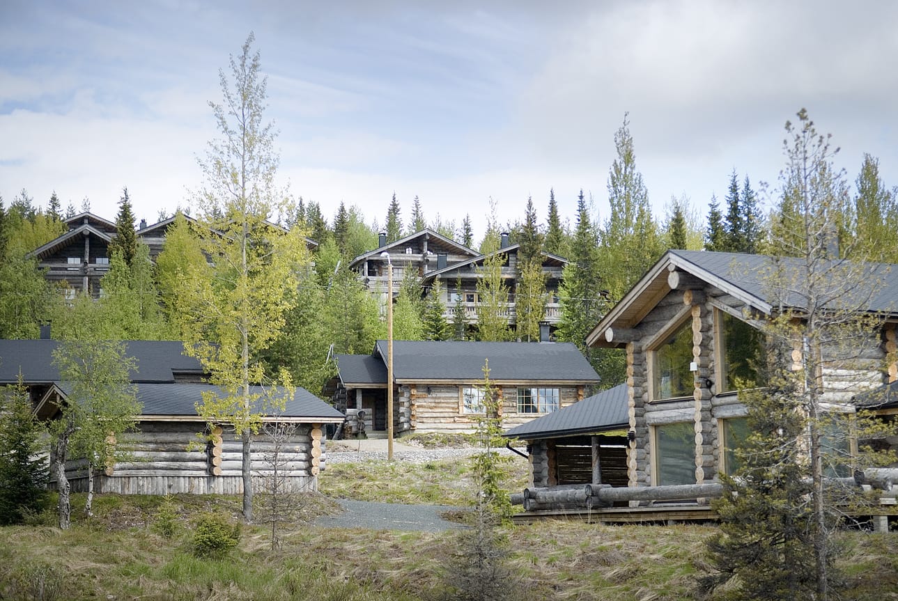 Rukan alueella käydään kauppaa lähinnä käytetyistä loma-asunnoista tällä hetkellä. Kiinteistövälittäjät ennakoivat alueen mökkikaupan vilkastuvan.