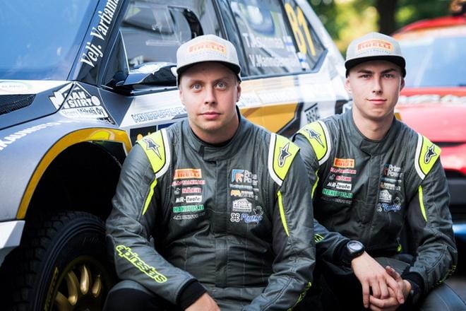 Teemu Asunmaan ja Ville Mannisenmäen kilpailu Suomen MM-rallissa päättyi lauantaina keskeytykseen kahden erikoiskokeen jälkeen. KUVA: TANELI NIINIMÄKI