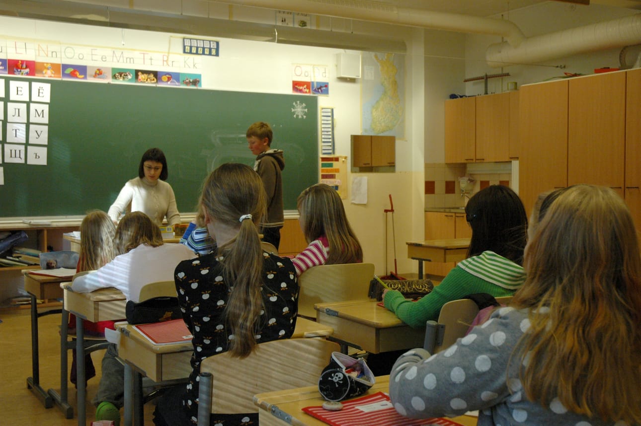 Venäjän kielen kerhossa. Kuusamossa venäjän kieli tulee valinnaisaineeksi peruskoulussa lukuvuoden 2011 alusta.