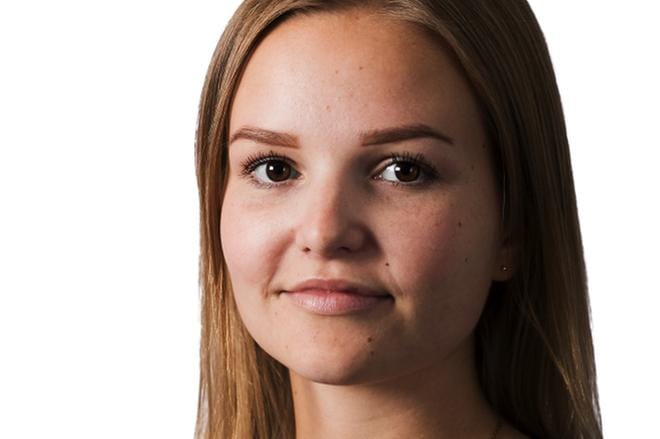 Pohjalaisen Toimittaja Saara NyystilÃ¤. kolumnikuva