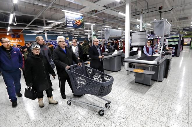 K-Supermarketin ja K-Raudan avajaisia vietettiin Lapualla helmikuussa. ARKISTOKUVA: JOUKO HÄNNINEN