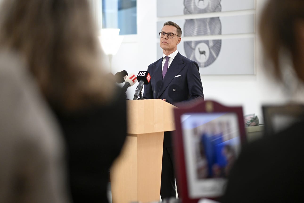 Tasavallan presidentti Alexander Stubb kertoi tiistaina virka-asunnossaan Mäntyniemessä uutismedialle, miksi hän soitti Venäjän presidentti Vladimir Putinille.
