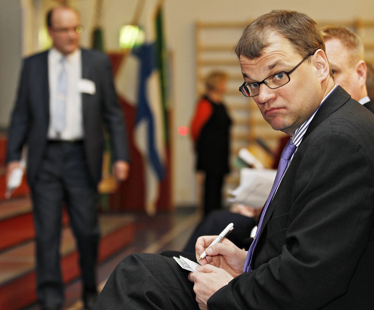 Juha Sipilä on saanut puheenjohtajakisassa kannattajakseen myös entisen liikenneministerin Anu Vehviläisen.
