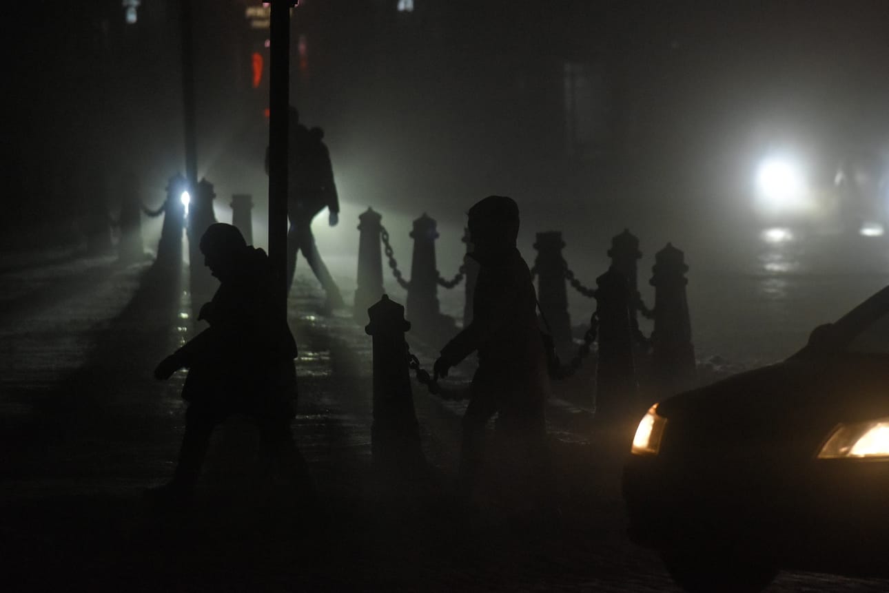 Venäjän iskut ovat vahingoittaneet pahoin Ukrainan sähköverkkoa. Kuva Kiovasta.