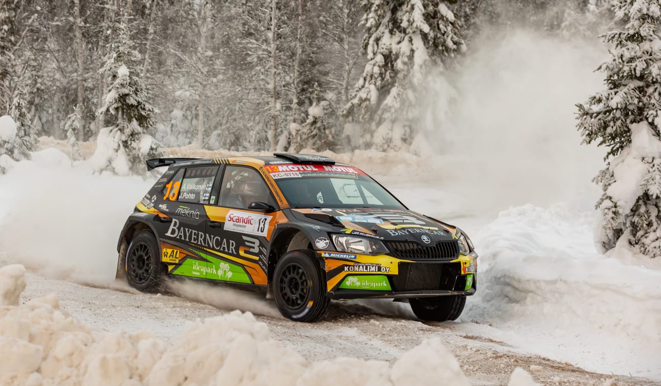 Anssi Valkonen ja Jani Pohto ylsivät tavoitteeseensa ensimmäisessä SM- rallissaan Skoda Fabia R5 -autolla.